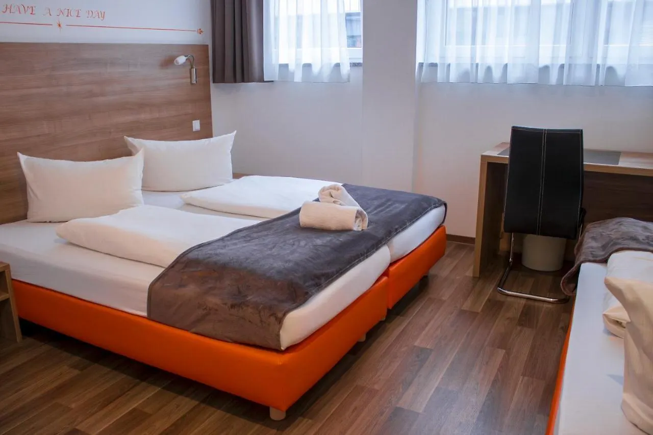 Orange Hotel Und Apartments Neu-Ulm